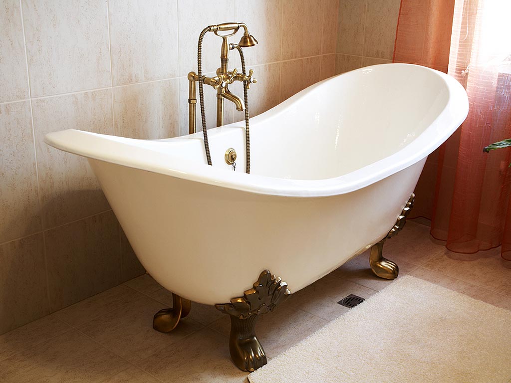 Antique Bath Fixtures Claw Tub